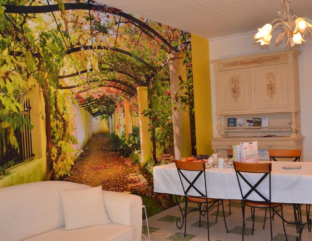 Bed and Breakfast Chez Madeleine Saint-Colomb-de-Lauzun Екстер'єр фото