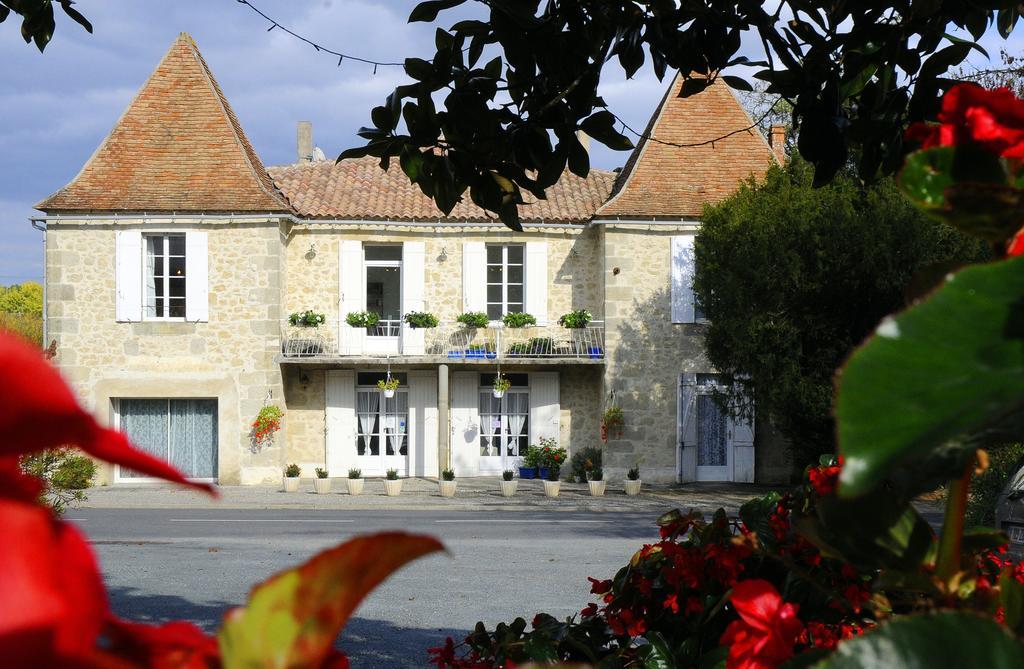 Bed and Breakfast Chez Madeleine Saint-Colomb-de-Lauzun Екстер'єр фото