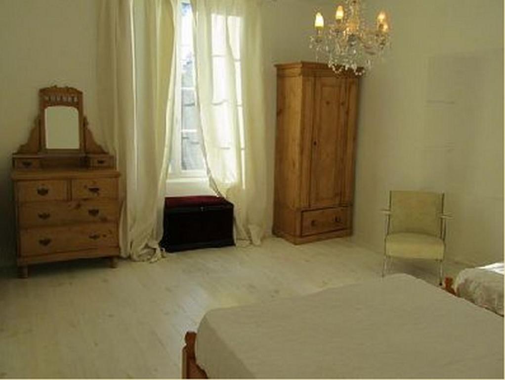 Bed and Breakfast Chez Madeleine Saint-Colomb-de-Lauzun Номер фото